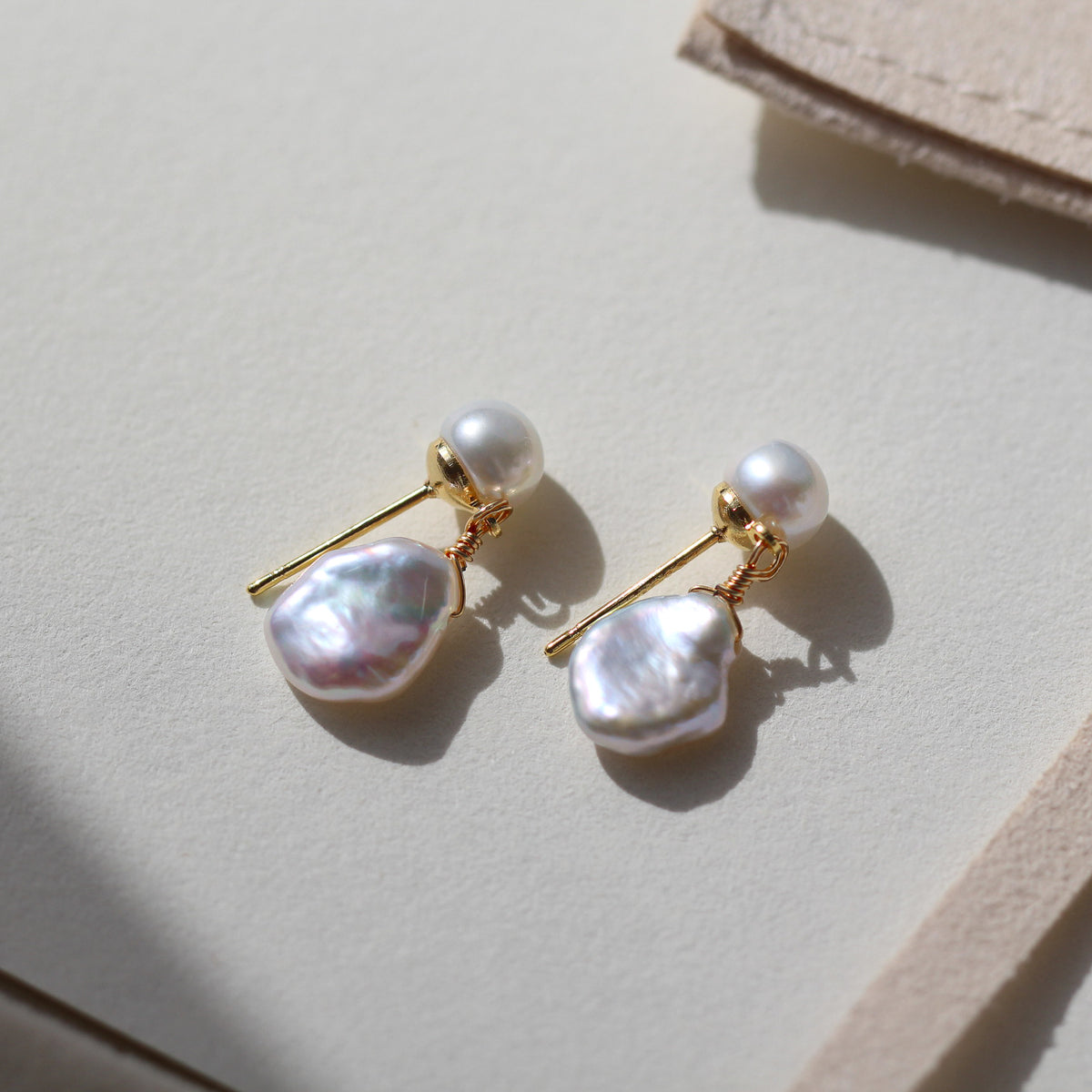 Knot Bangle & Baroque Pearl Earrings Set