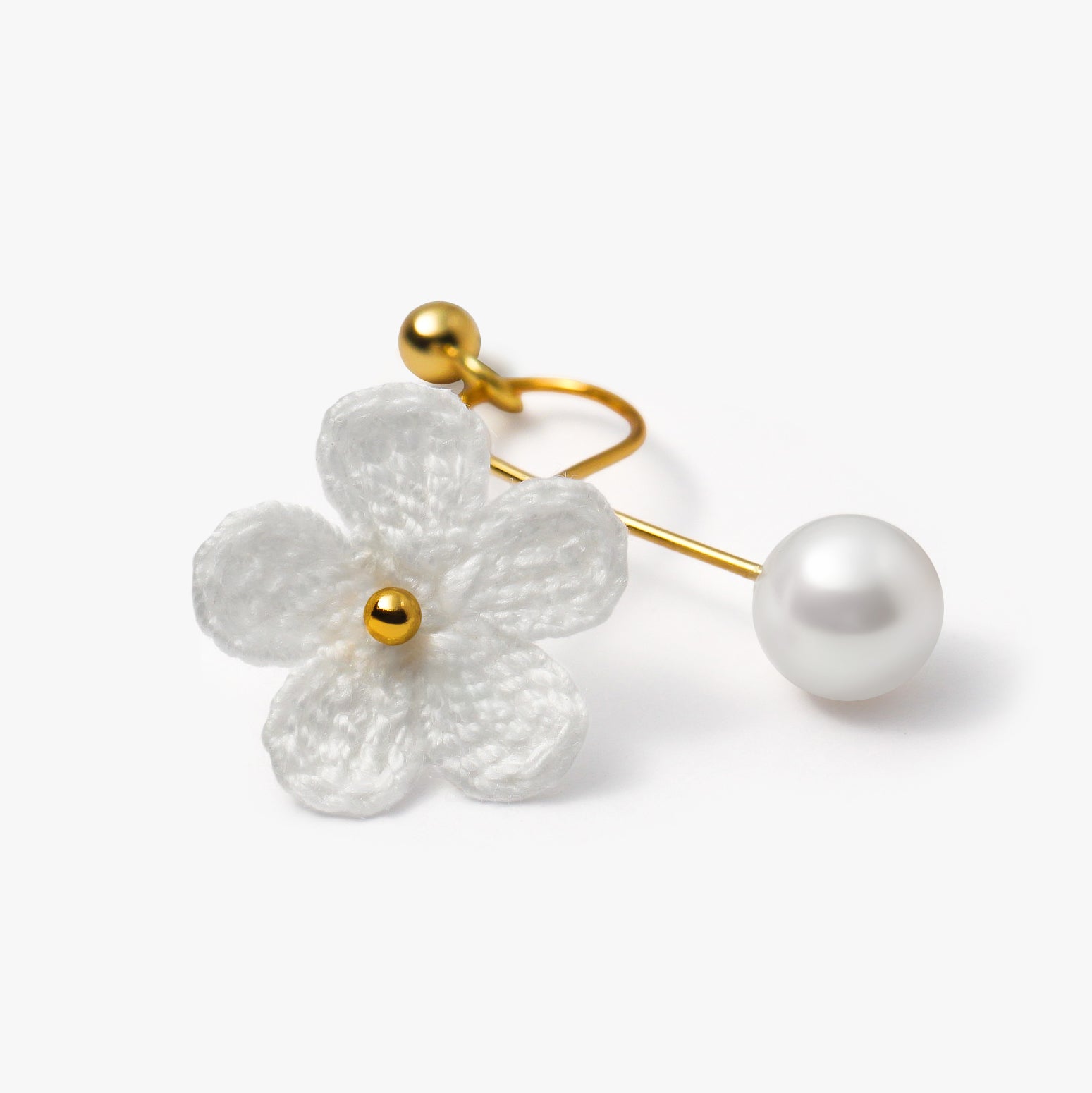 Daisy Pearl Earrings