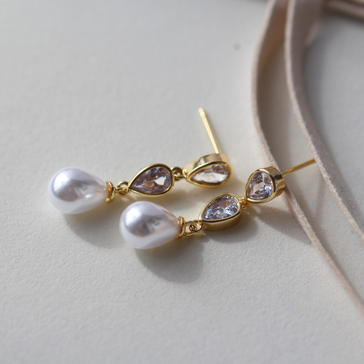 Knot Bangle & Pearl Earrings Set