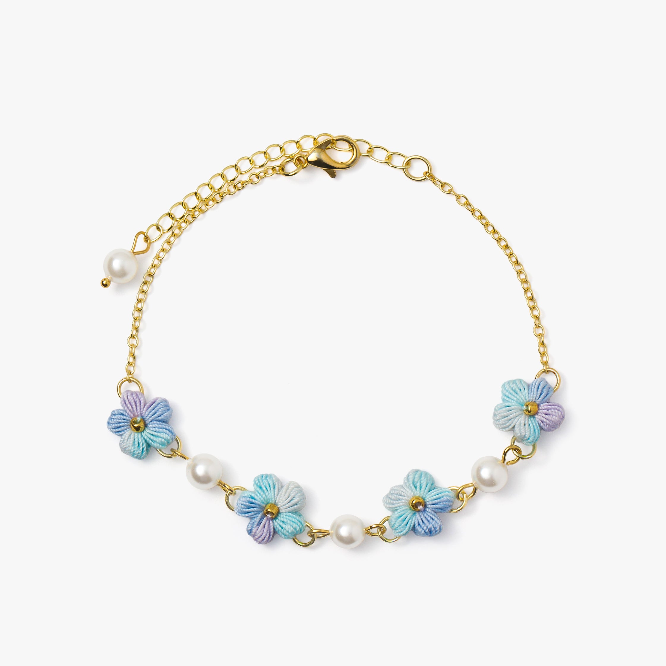 Flower N Pearls - Dainty Crocheted Flower Bracelet